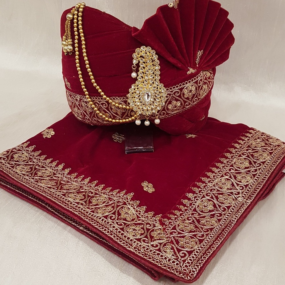 Indian wedding groom turban and dupatta shawl